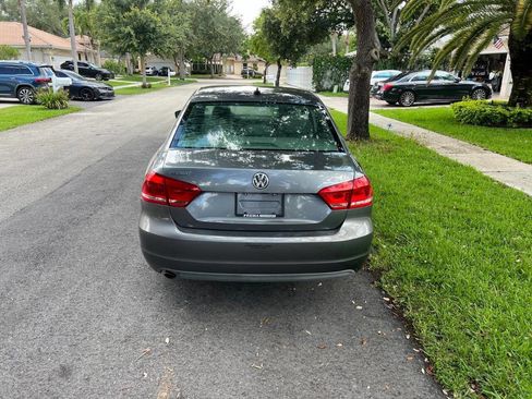 Used 2013 Volkswagen Passat 2.5 SE FWD image 5