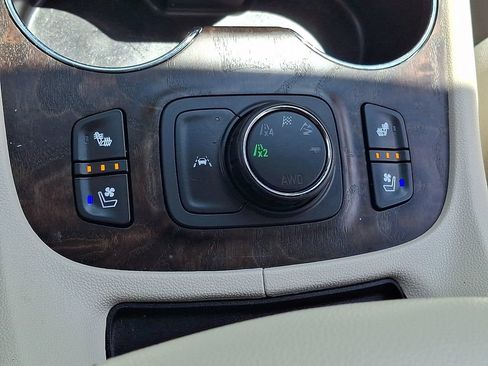 Used 2023 GMC Acadia Denali w/ Denali Ultimate Package AWD/4WD image 26