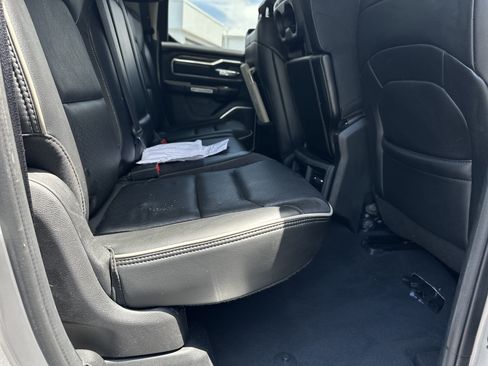 Used 2019 RAM 1500 Laramie RWD image 19