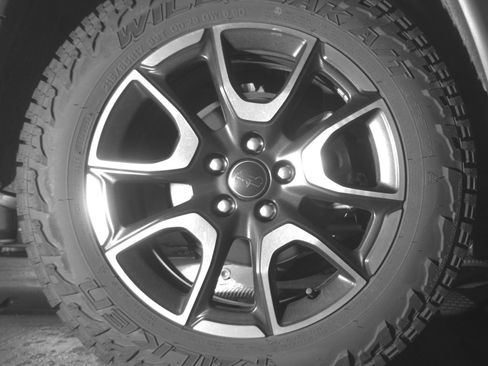 Used 2025 Jeep Compass Trailhawk image 15