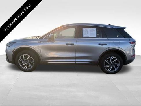 Used 2024 Lincoln Corsair AWD image 3