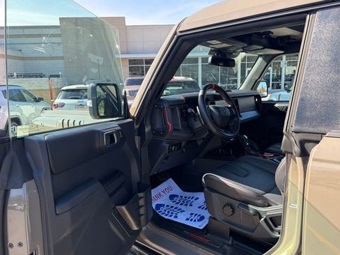 Used 2025 Ford Bronco Raptor AWD/4WD image 13