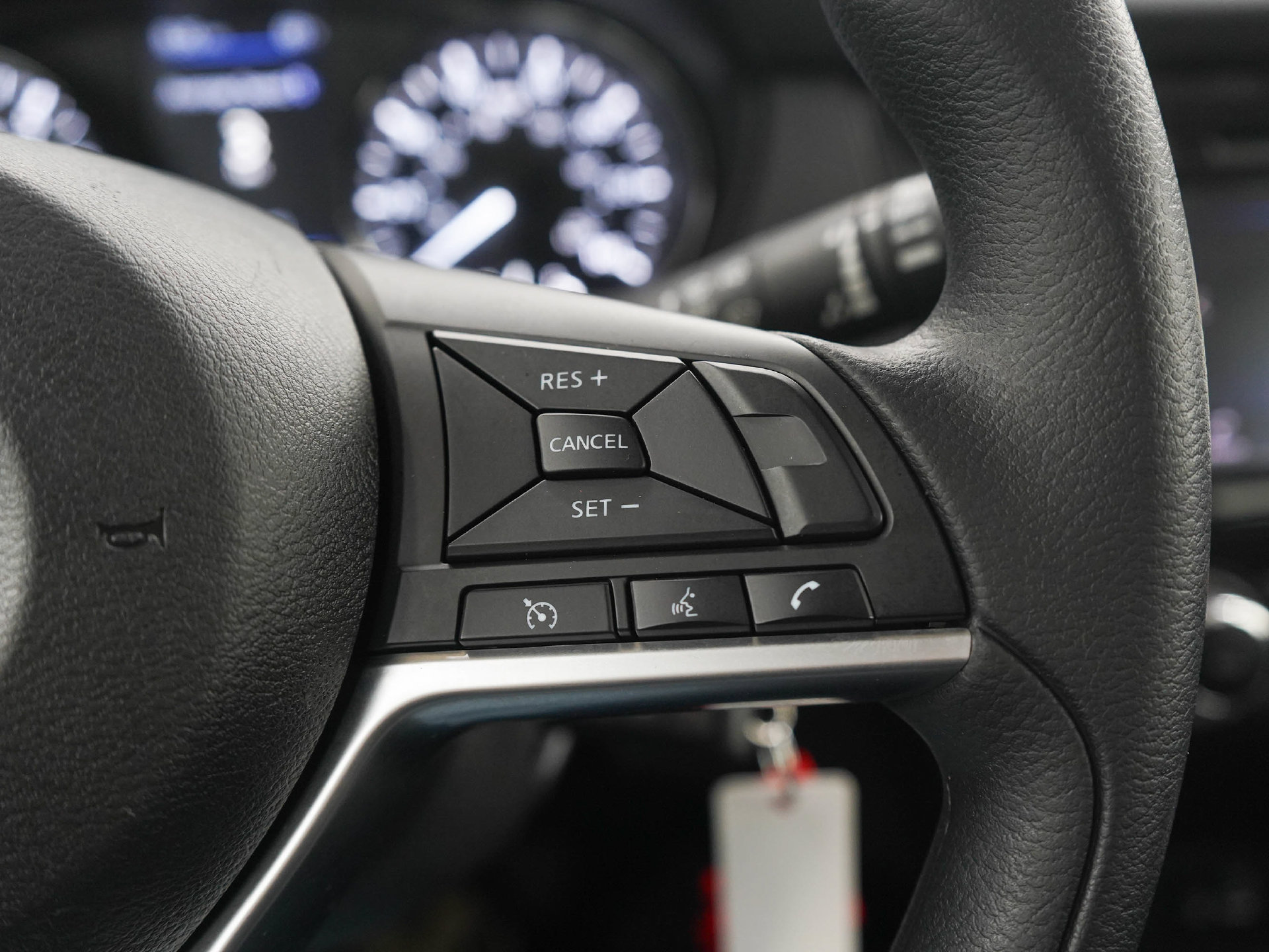 Used 2018 Nissan Rogue S AWD/4WD image 22