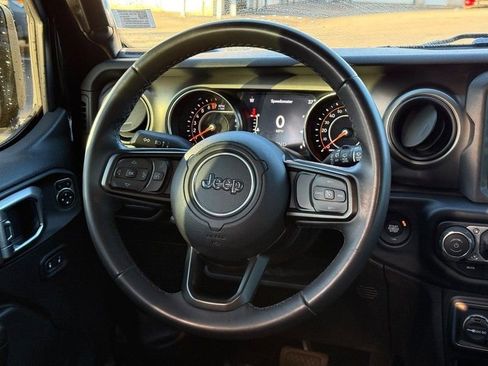 Used 2020 Jeep Wrangler Unlimited Sport S w/ Sun And Sound Package image 13