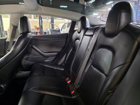 Used 2018 Tesla Model 3 Long Range image 14