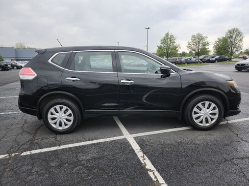 Used 2015 Nissan Rogue S AWD/4WD image 16