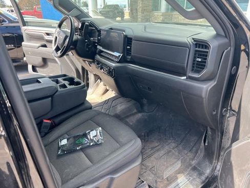 Used 2024 Chevrolet Silverado 1500 LT w/ Protection Package AWD/4WD image 21