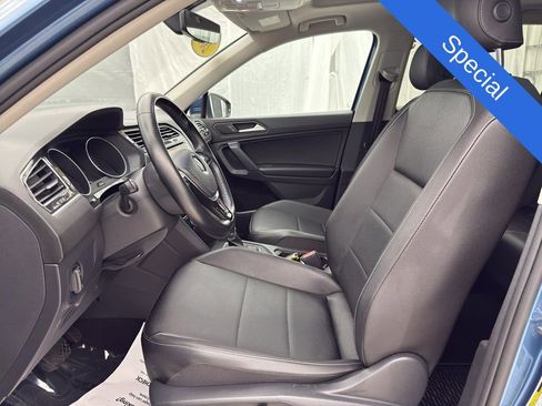 Used 2019 Volkswagen Tiguan SE w/ Panoramic Sunroof Package AWD/4WD image 16