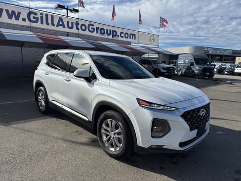 Used 2020 Hyundai Santa Fe SEL image 2
