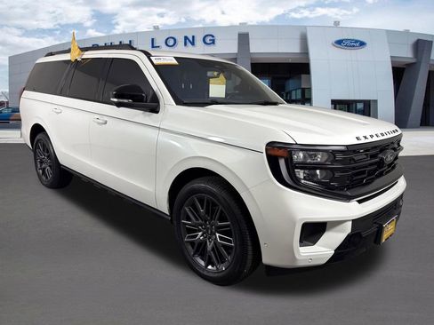 Used 2025 Ford Expedition Max Platinum w/ Stealth Performance Package AWD/4WD image 7