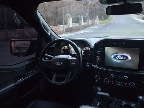 Used 2022 Ford F150 XLT w/ Equipment Group 302A High image 19