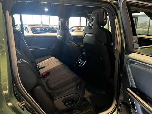 Used 2024 Rivian R1S Adventure AWD/4WD image 25