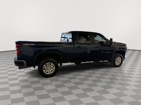 Used 2022 Chevrolet Silverado 3500 LT w/ All Star Edition image 6