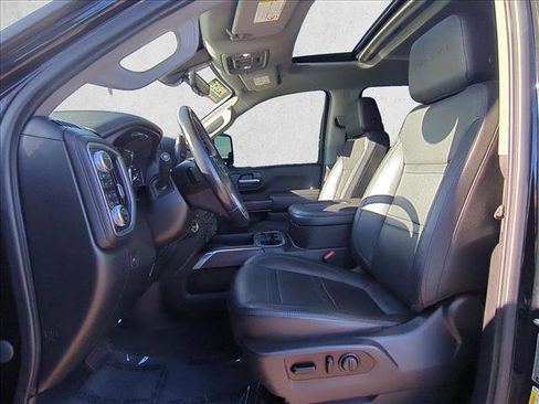 Used 2021 GMC Sierra 3500 Denali w/ Denali Ultimate Package image 16