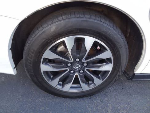 Used 2024 Honda Odyssey EX-L image 16