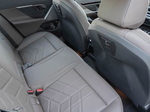 Certified 2025 BMW 530i xDrive w/ Premium Package image 33