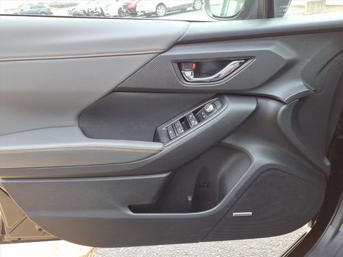 Certified 2025 Subaru Crosstrek 2.5i Limited w/ Crosstrek Mirror Package image 16