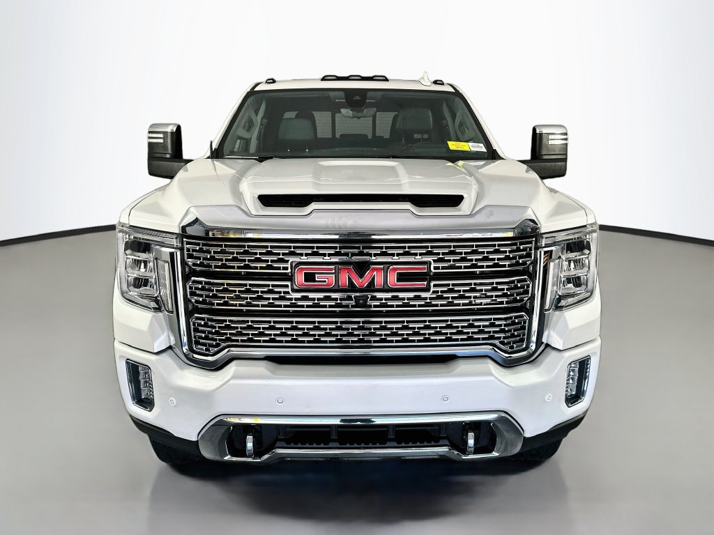 Used 2023 GMC Sierra 3500 Denali AWD/4WD image 2
