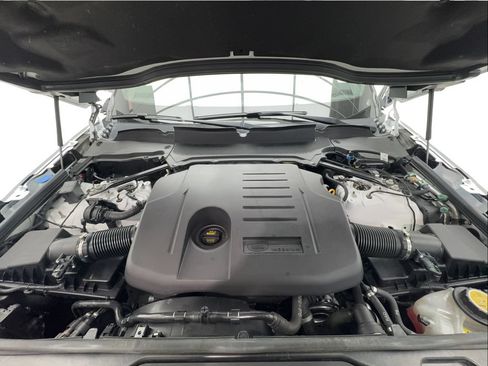 Used 2023 Land Rover Discovery HSE R-Dynamic AWD/4WD image 17