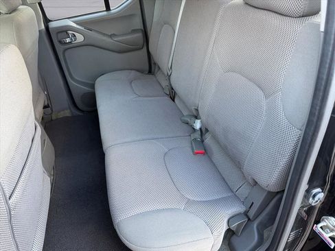 Used 2017 Nissan Frontier SV w/ SV Value Truck Package image 17