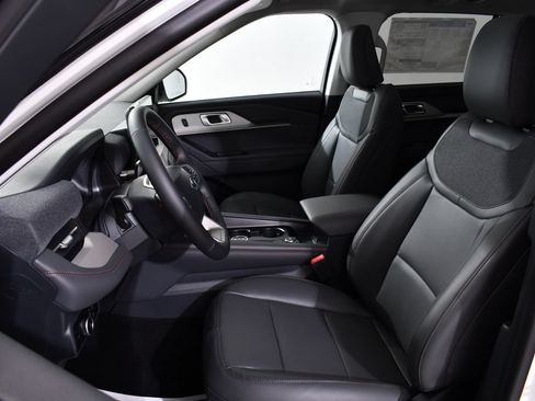 New 2026 Ford Explorer Active w/ Active Comfort Package AWD/4WD image 6
