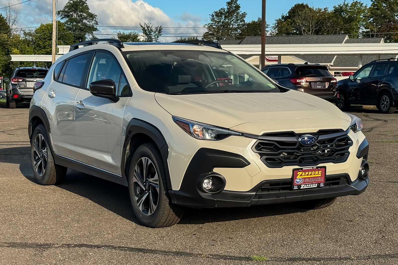 Used 2025 Subaru Crosstrek 2.5i Premium AWD/4WD image 1