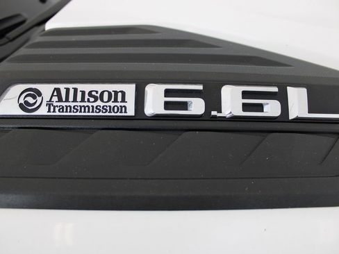 Used 2024 Chevrolet Silverado 3500 LT w/ Convenience Package image 9