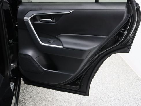 Used 2025 Toyota RAV4 XLE Premium FWD image 34