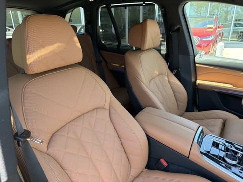 Used 2025 BMW X5 M60i AWD/4WD image 14