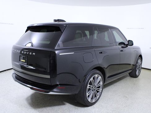 Used 2024 Land Rover Range Rover SE image 7