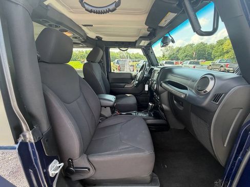 Used 2013 Jeep Wrangler Sport AWD/4WD image 22