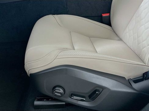 New 2026 Volvo XC60 T8 Plus w/ Protection Package Premier image 17