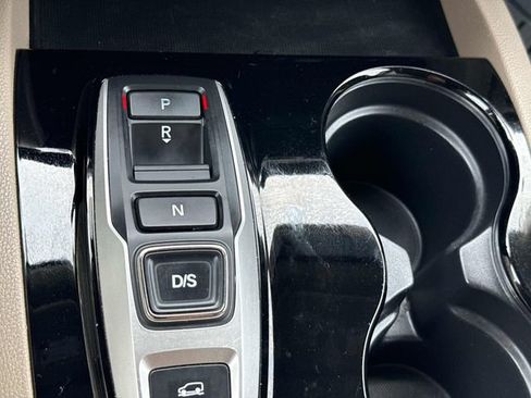 Used 2016 Honda Pilot Touring image 34