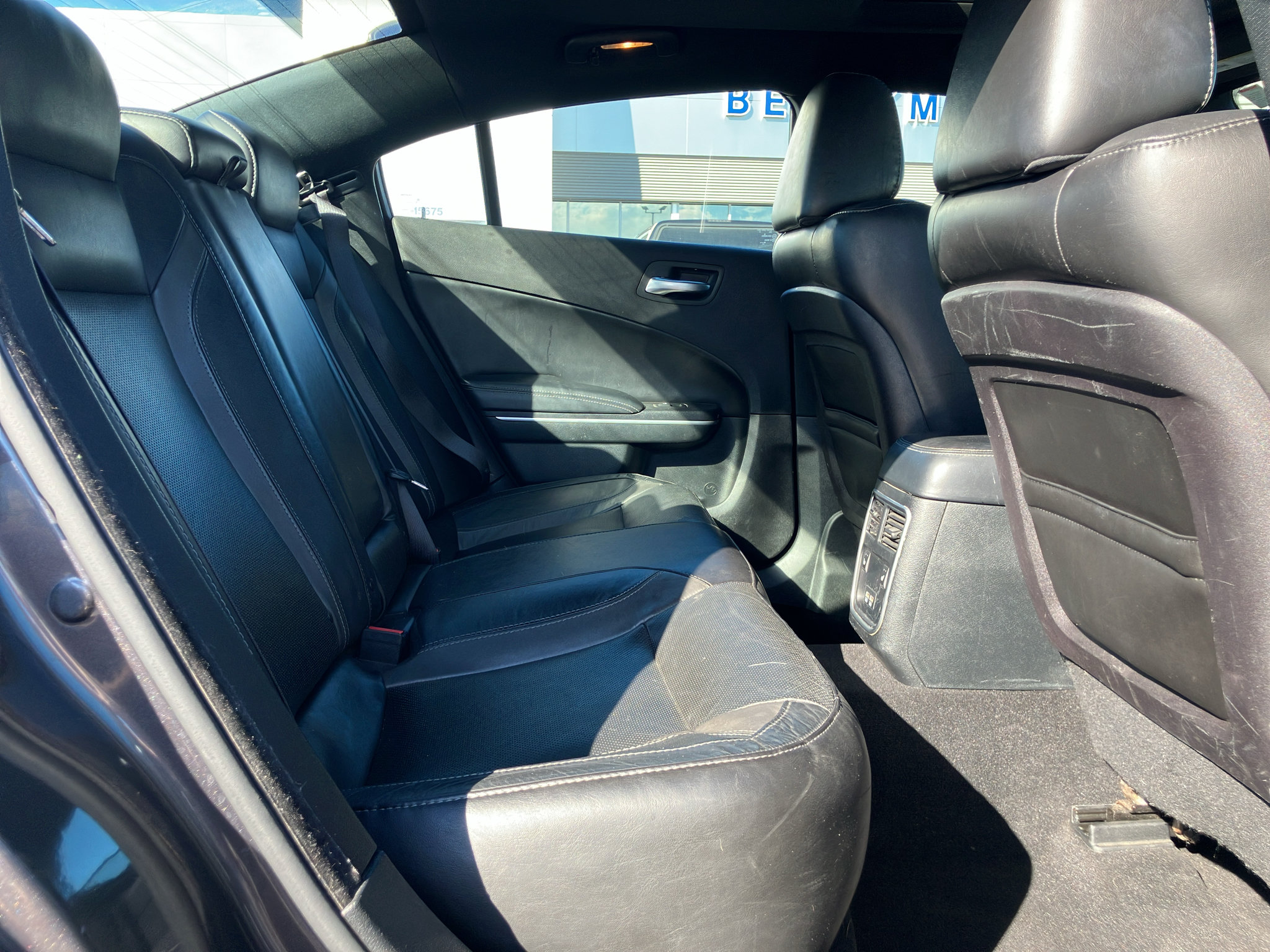 Used 2019 Dodge Charger SXT w/ Leather Interior Group RWD image 34