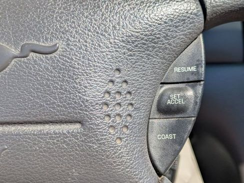 Used 2003 Ford Mustang Convertible image 23