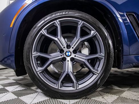 Used 2023 BMW X5 xDrive40i w/ M Sport Package AWD/4WD image 44