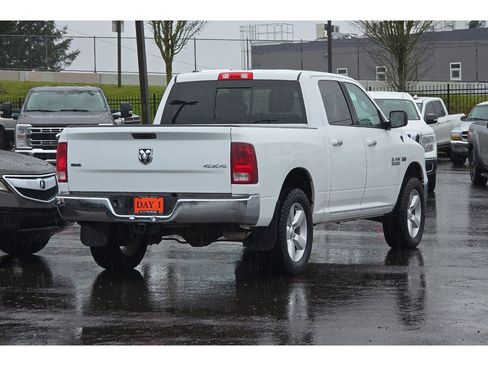 Used 2015 RAM 1500 Classic SLT image 5