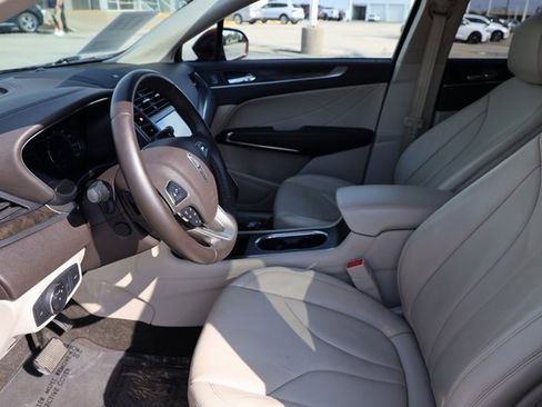 Used 2019 Lincoln MKC Reserve w/ MKC Climate Package image 10