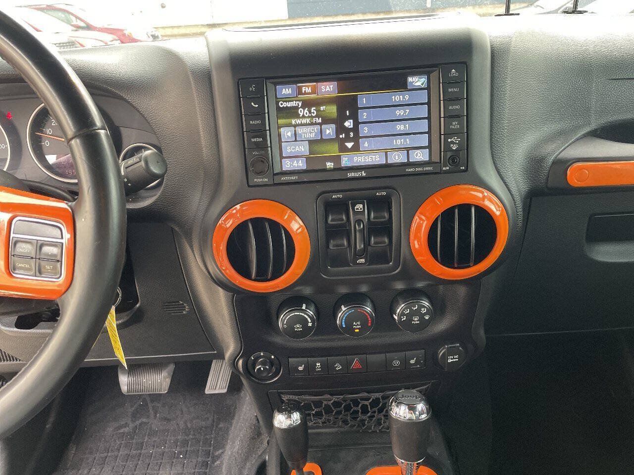 Used 2016 Jeep Wrangler Unlimited Sahara AWD/4WD image 51