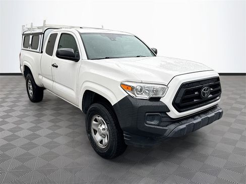 Used 2021 Toyota Tacoma SR image 4