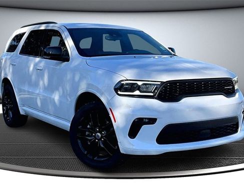 Used 2023 Dodge Durango GT image 3
