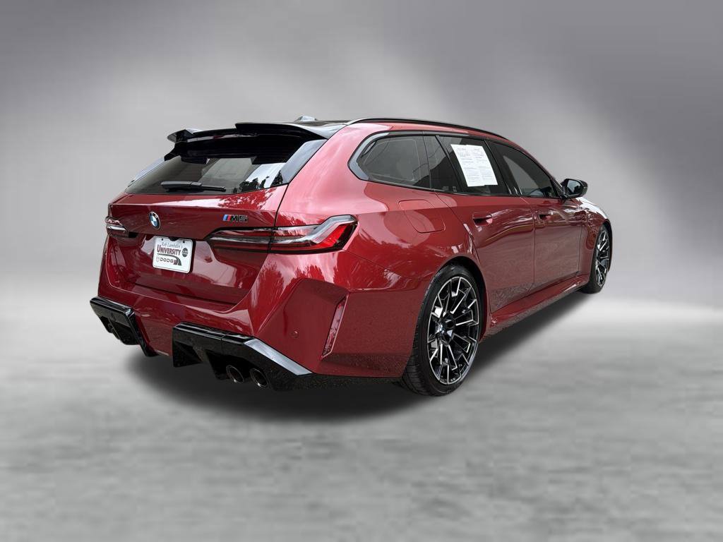 Used 2025 BMW M5 Touring AWD/4WD image 3