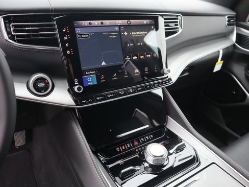 New 2026 Jeep Grand Wagoneer Limited AWD/4WD image 5