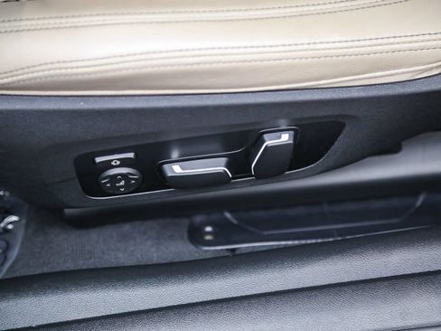 Used 2025 BMW 430i Convertible w/ M Sport Package RWD image 21