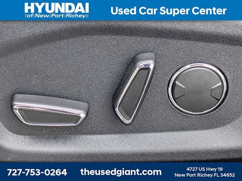 Used 2019 Ford Edge Titanium w/ Equipment Group 301A FWD image 23