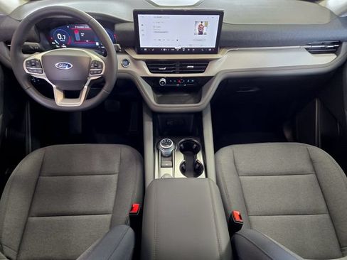 New 2026 Ford Explorer Active RWD image 19