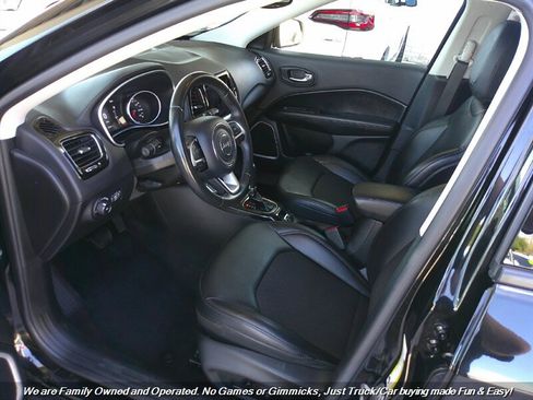 Used 2019 Jeep Compass Altitude image 15