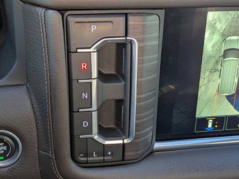 Used 2023 GMC Yukon Denali AWD/4WD image 27