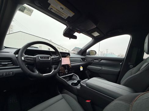 New 2026 GMC Terrain AT4 w/ LPO, Floor Liner Package image 19