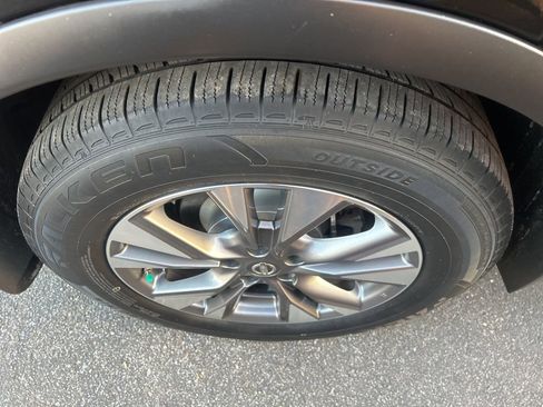 Used 2017 Nissan Murano SL image 5